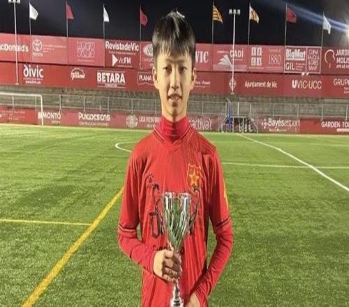 独家揭秘,利物浦传奇,引援,世界杯半决赛,2026世界杯,比赛分析,各队表现,赛事直播